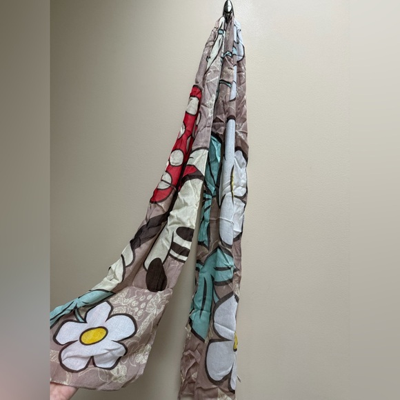 Disney Minnie Mouse Scarf and Colorful Mickey Patterned Scarf - Picture 4 of 6